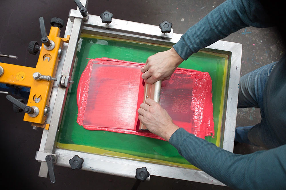 สกรีนเสื้อ silk screen